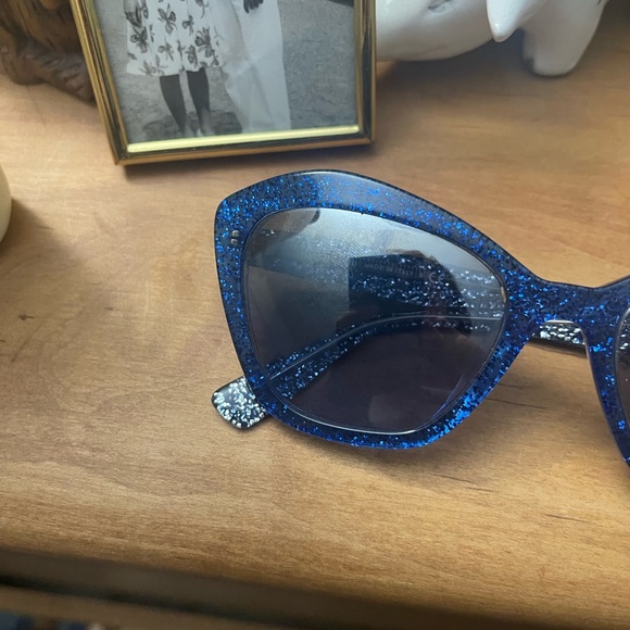 GUC Blue Miu Miu Sunglasses - Picture 6 of 7